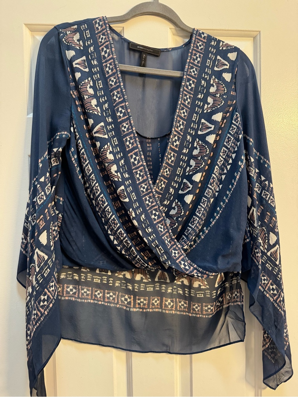 BCBGMAXAZRIA Boho Sheer Kimono Sleeve Surplice Top